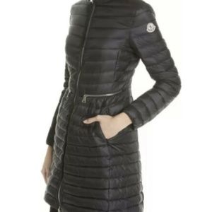 Moncler Black Agatelon Lightweight Down Quilted Coat